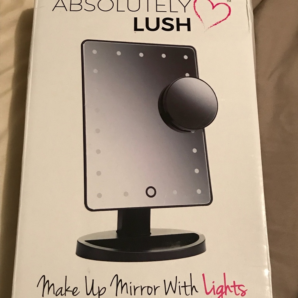Makeup mirror